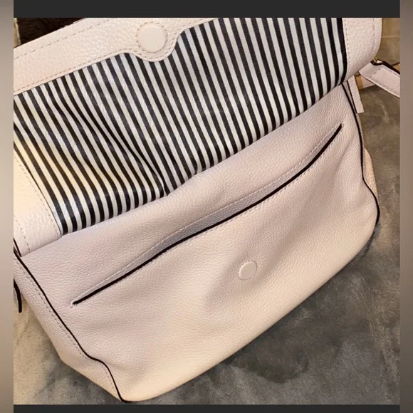 Kate Spade purse - Picture 3 of 8